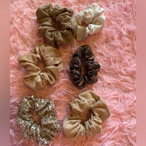 Lot of Assorted Scrunchies